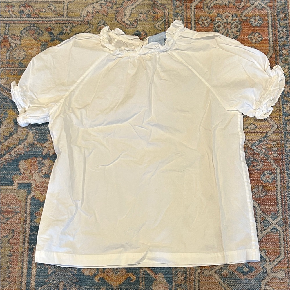 White Ruffled Short Sleeve Blouse by Hill House size small